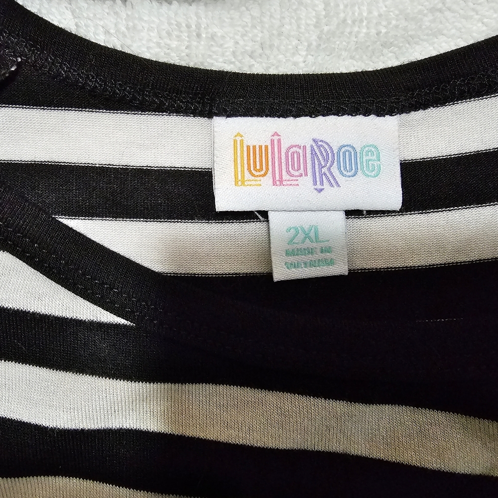 LuLaRoe Randy baseball style shirt.  Like new condition size 2XL.